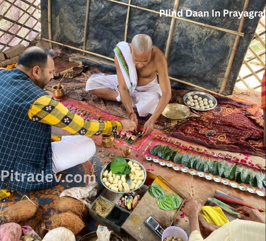 Pandit Performing Pind Daan In Prayagraj